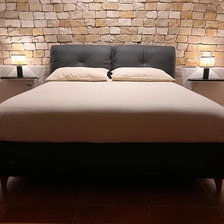 Vecchia R Gasthuis Bari