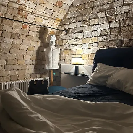 Vecchia R Vendégház Bari